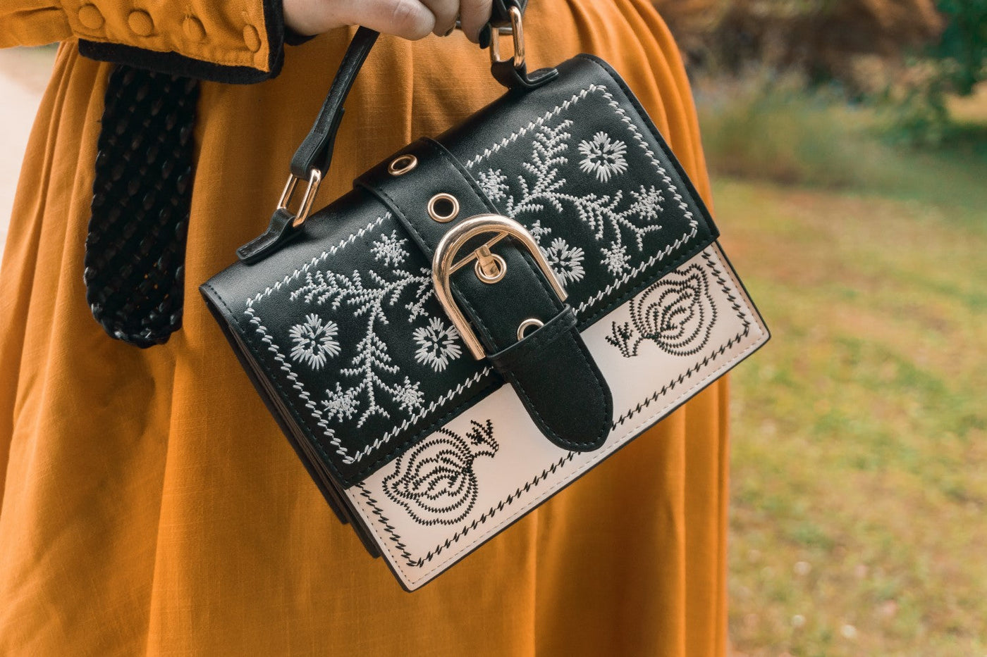 Floral Embroidery Crossbody Bag