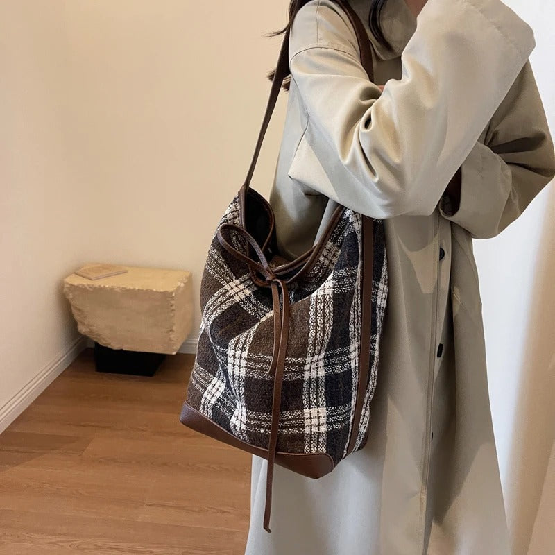 Plaid Bucket Bag