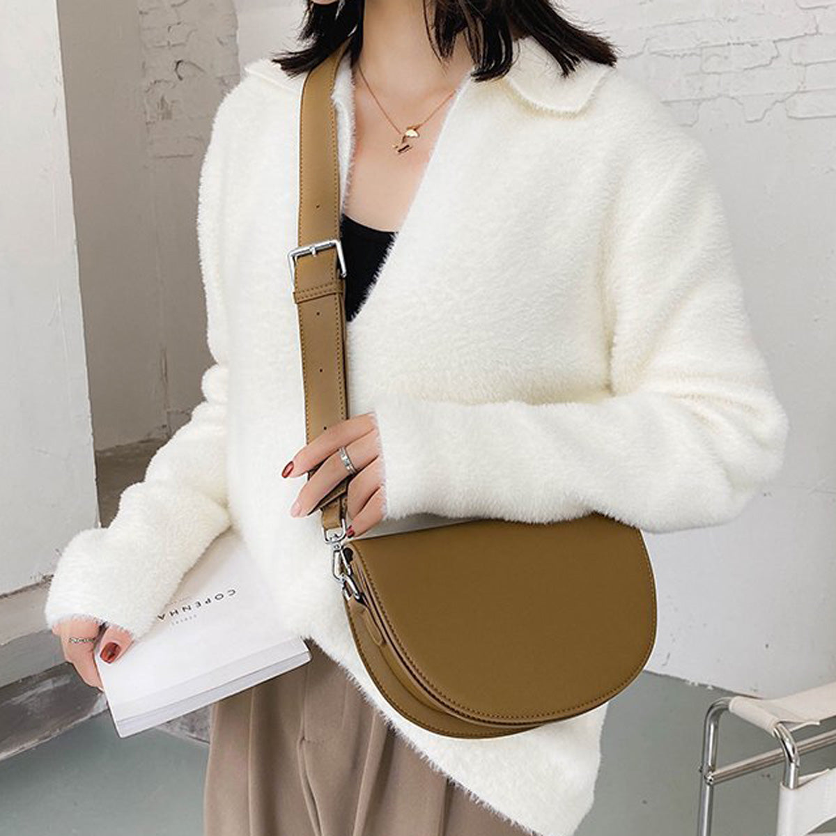 Minimal Half Moon Crossbody