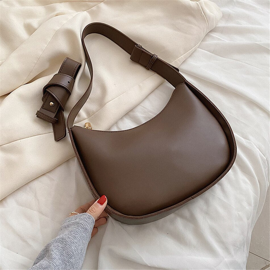 Minimal Hobo Bag